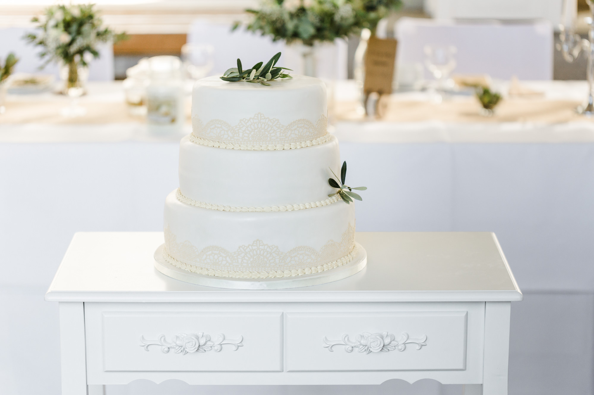 Hochzeit mit freier Trauung im Schloss Weikersheim - Orangerie - fotografiert von Yvonne & Rolland Photography