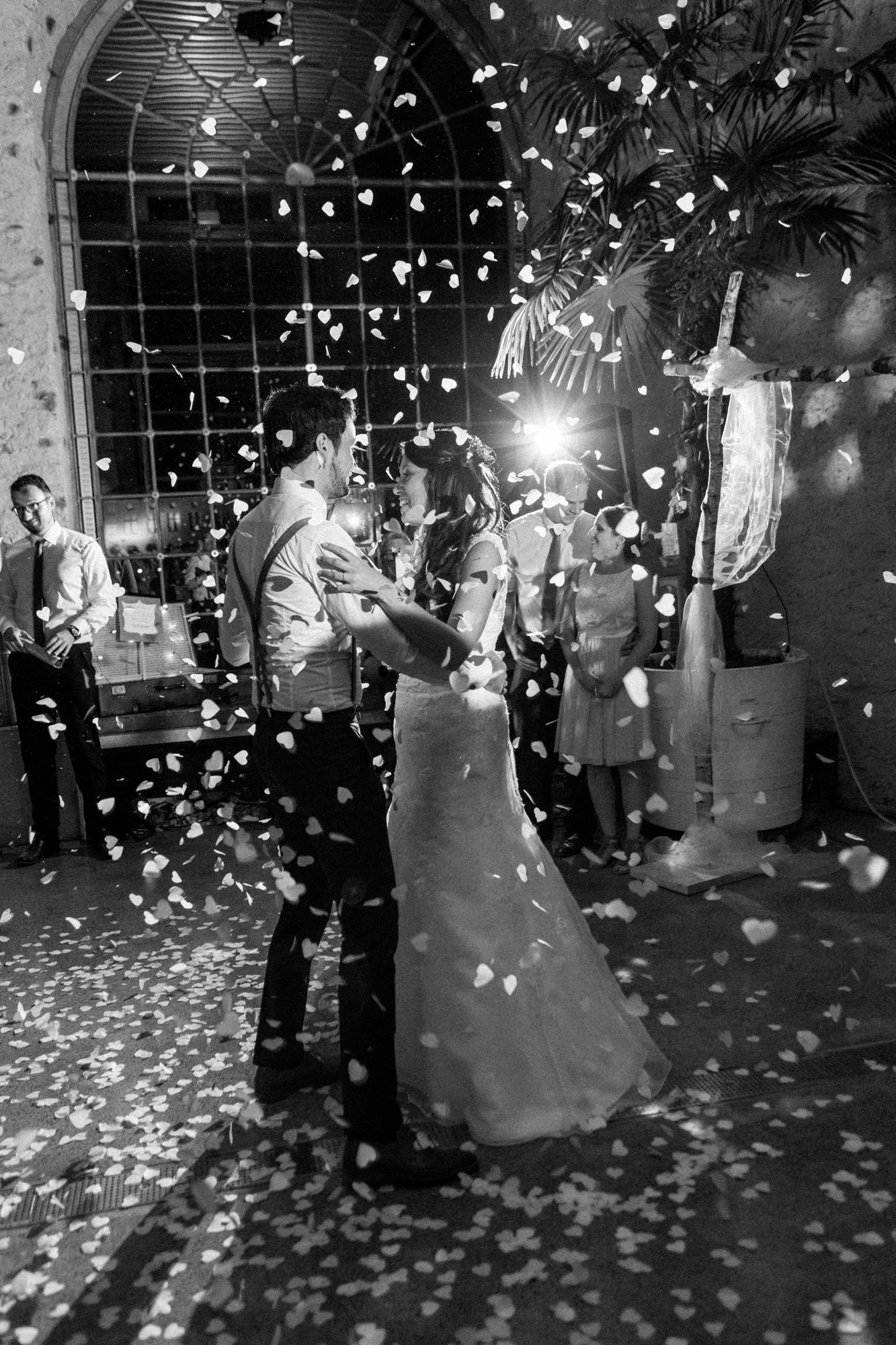 Hochzeit mit freier Trauung im Schloss Weikersheim - Orangerie - fotografiert von Yvonne & Rolland Photography