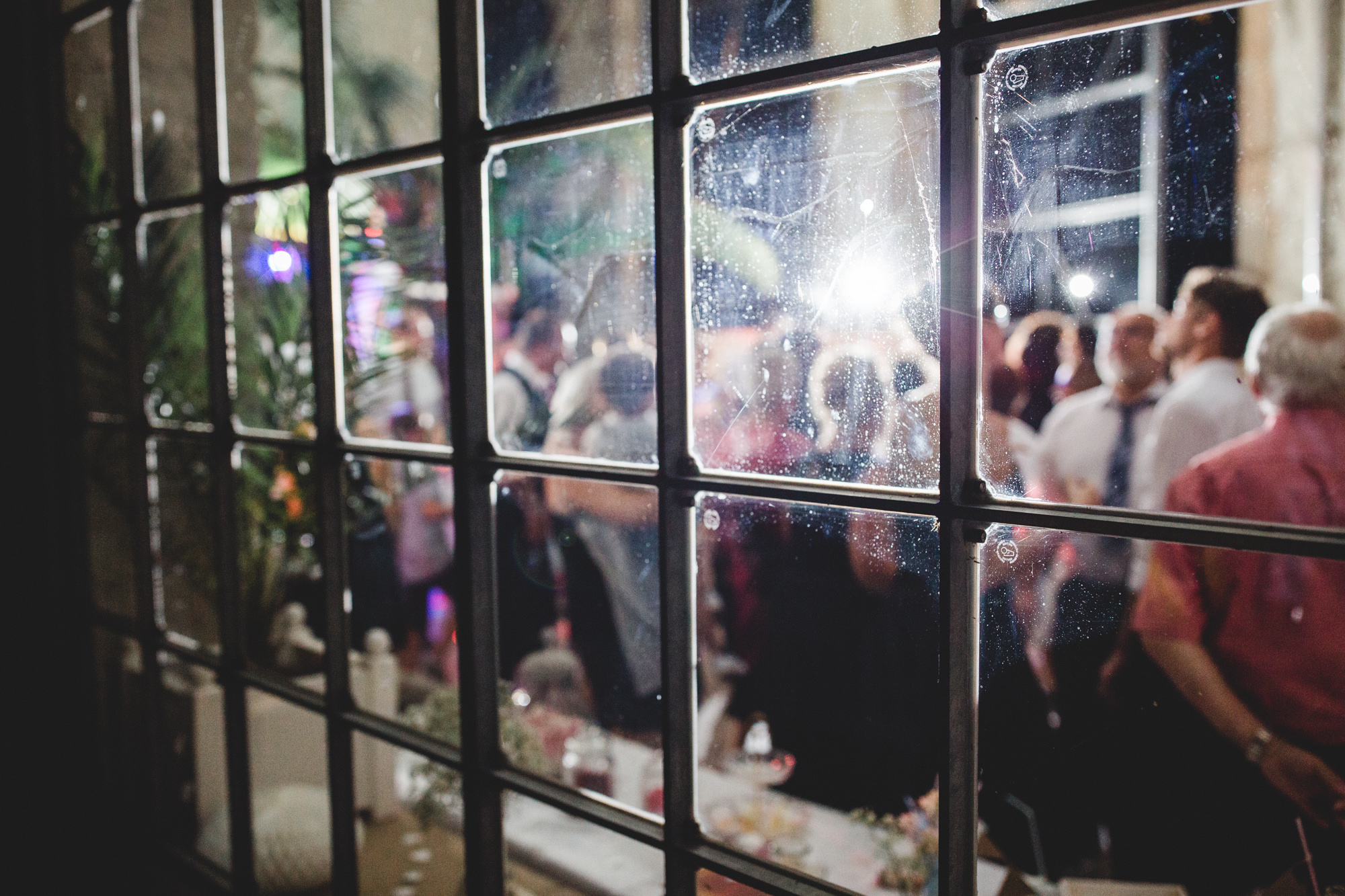 Hochzeit mit freier Trauung im Schloss Weikersheim - Orangerie - fotografiert von Yvonne & Rolland Photography