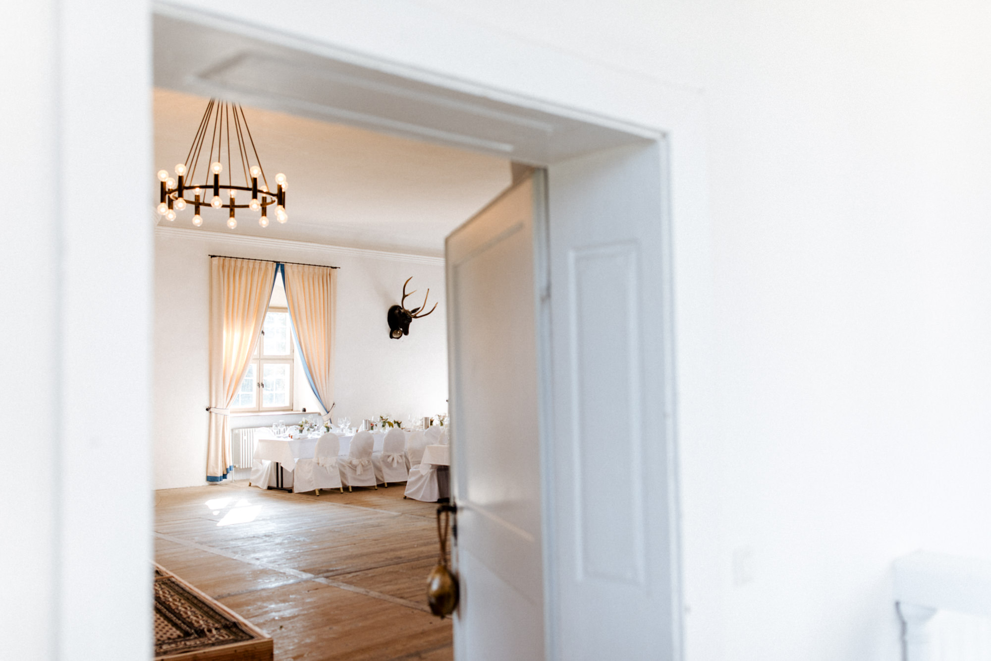 Hochzeit von Lina und Marcus auf Jagdschloss Grünau fotografiert von Yvonne & Rolland Photography