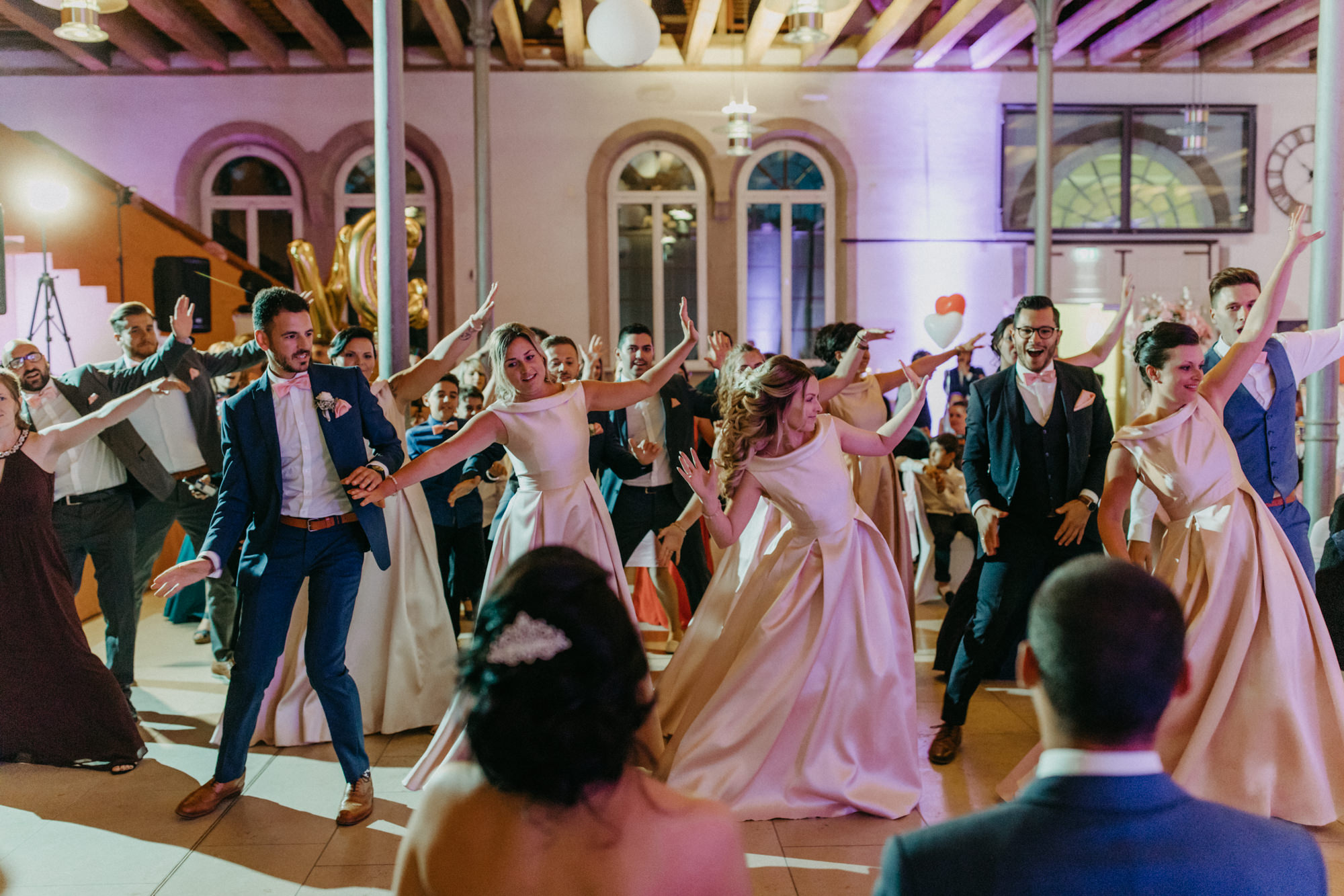 Heiraten Schranne in Giengen bei Heidenheim Italienische Hochzeitsreportage fotografiert von Yvonne & Rolland Photography