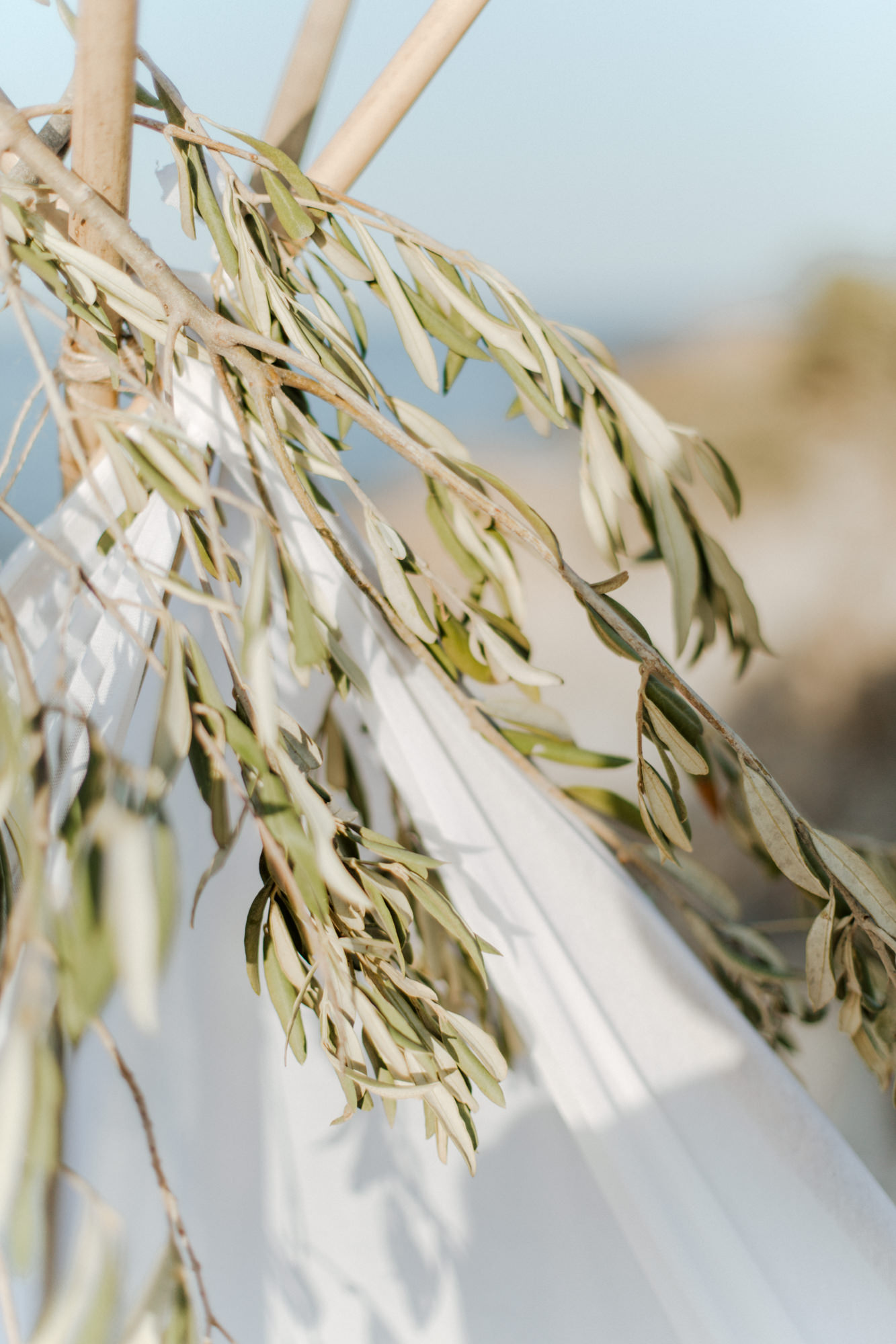 Elopement-Shooting am Strand von Sardinien fotografiert von Yvonne & Rolland Photography