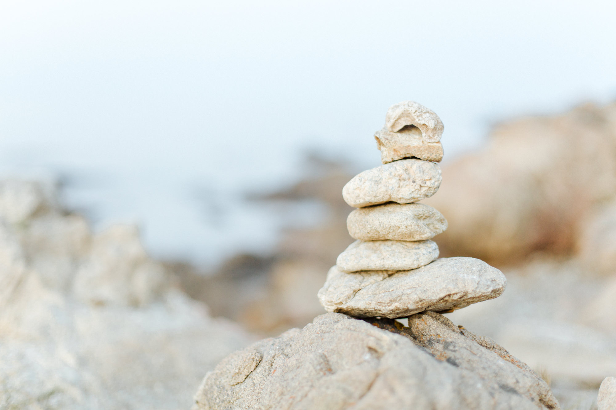 Elopement-Shooting am Strand von Sardinien fotografiert von Yvonne & Rolland Photography