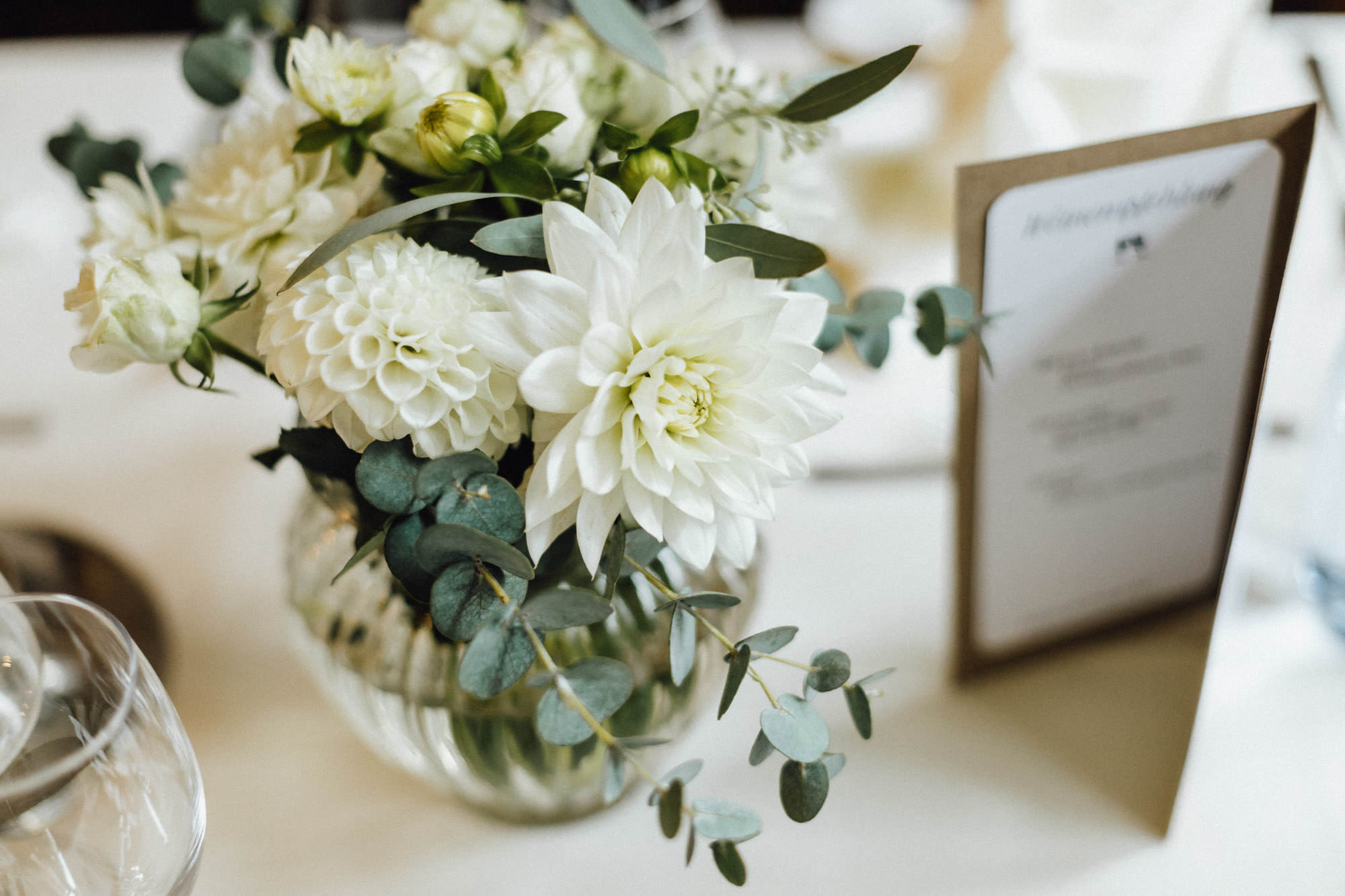 Herbsthochzeit in Wental, Bartholomä - fotografiert von Yvonne & Rolland Photography