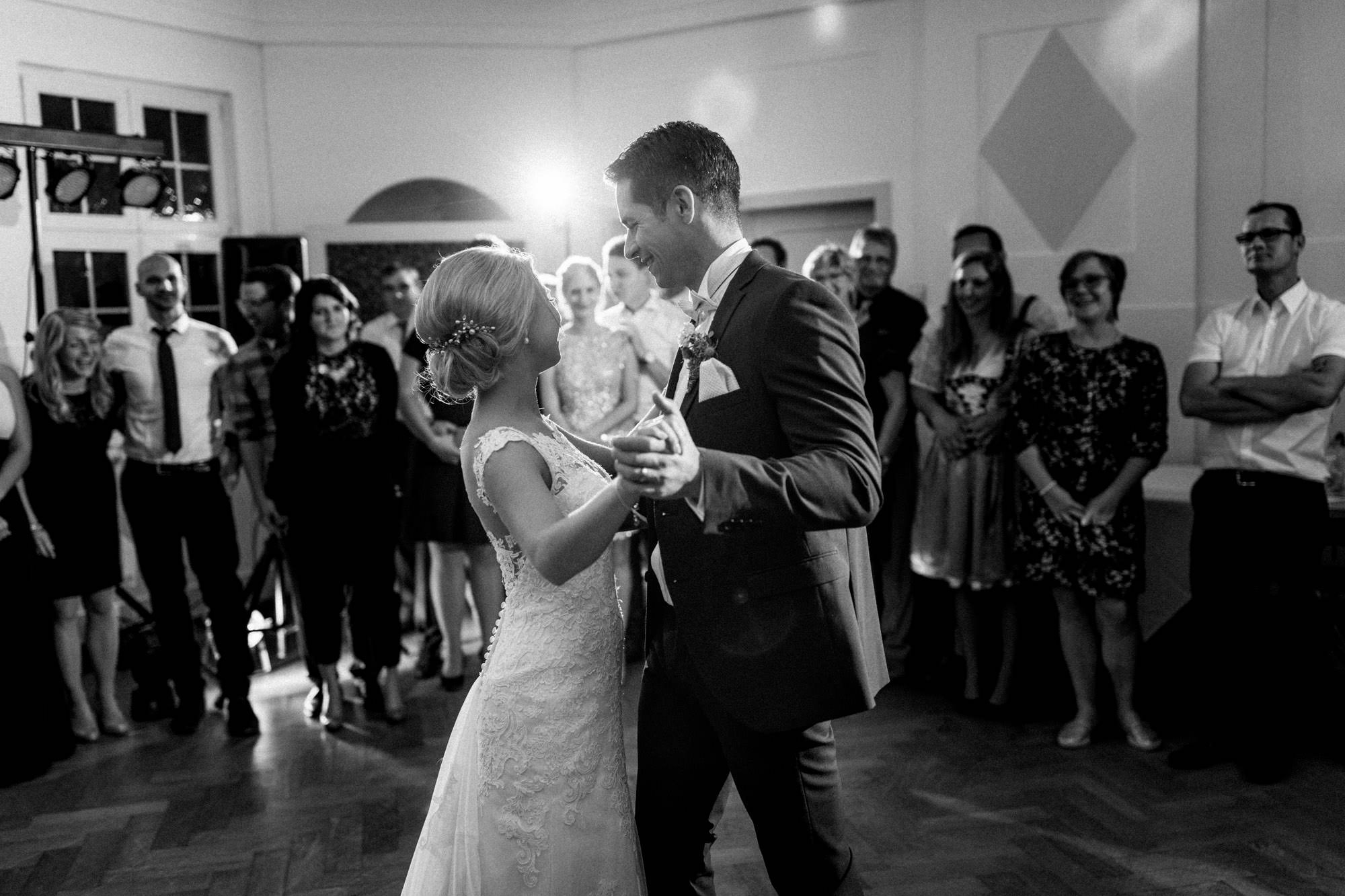 Herbsthochzeit in Wental, Bartholomä - fotografiert von Yvonne & Rolland Photography