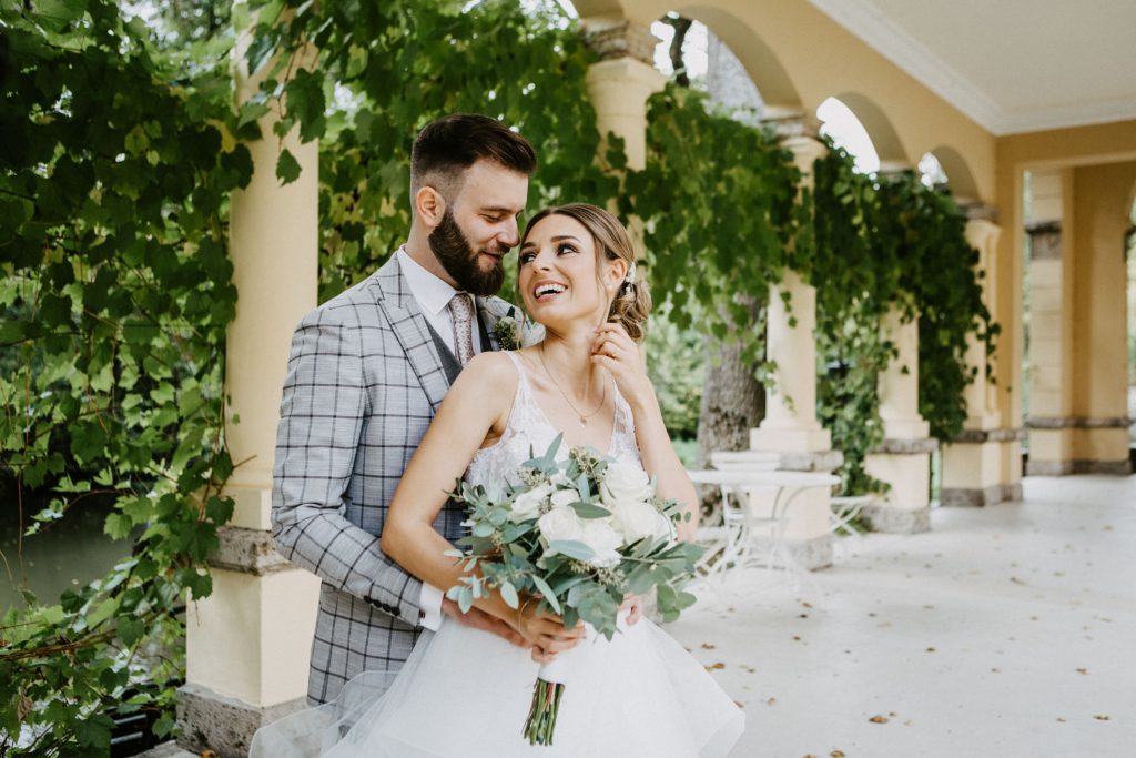 Hochzeitsreportage in Stimpfach Rechenberg , Landgasthof Rössle, Hochzeitsshooting erstes Sehen